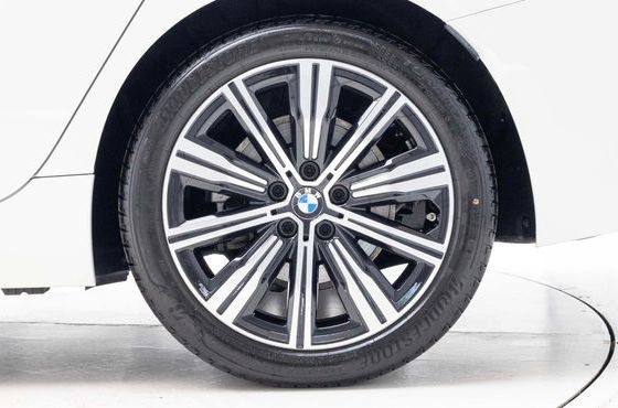 BMW 3-Series 320d Touring — пробег 4 894 км — фото 5 из 5