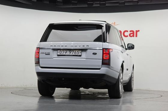 Land Rover Range Rover 4.4 SDV8 Vogue SE DIESEL — пробег 118 272 км — фото 4 из 5