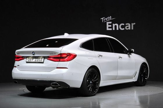 BMW Gran Turismo 640i xDrive Luxury — пробег 114 503 км — фото 2 из 5