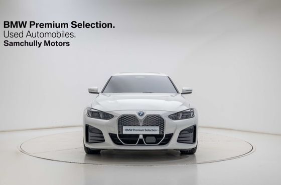 BMW i4 eDrive40 M Sports — пробег 4 500 км — фото 3 из 5