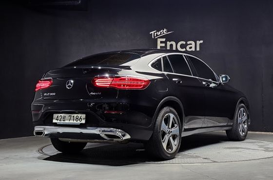 Mercedes-Benz GLC-Class GCL300 4MATIC Coupe — пробег 97 808 км — фото 2 из 5
