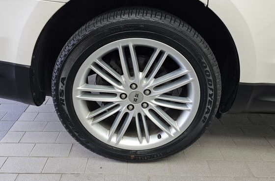 Lincoln MKT 3.5 — пробег 35 948 км — фото 5 из 5