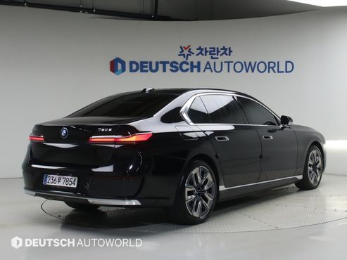 BMW 7-Series 750e xDrive Design Pure Excellence — пробег 31 051 км — фото 2 из 5