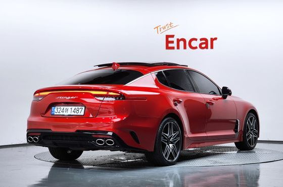 Kia Stinger 2.5 Masters — пробег 9 912 км — фото 2 из 5