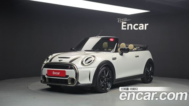 Mini Cooper Convertible Resolute Edition 3rd Gen — пробег 31 278 км — фото 1 из 5