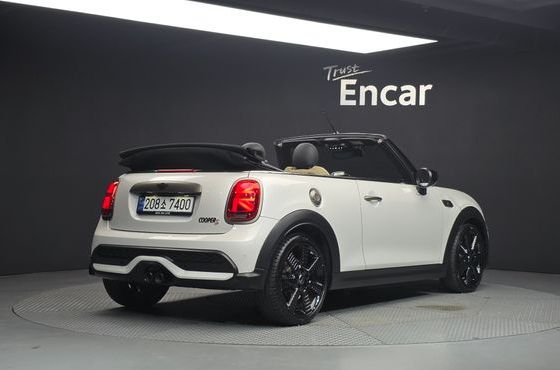 Mini Cooper Convertible Resolute Edition 3rd Gen — пробег 31 278 км — фото 2 из 5