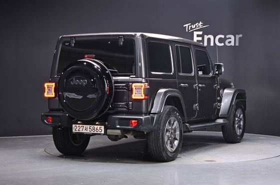 Jeep Wrangler 2.0 Overland Power Top 4Door — пробег 37 999 км — фото 2 из 5
