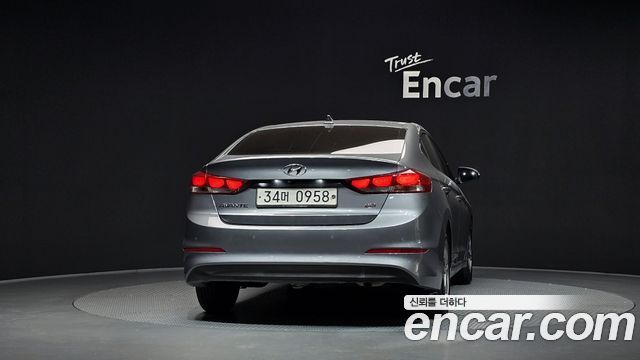 Hyundai AVANTE из Кореи Encar