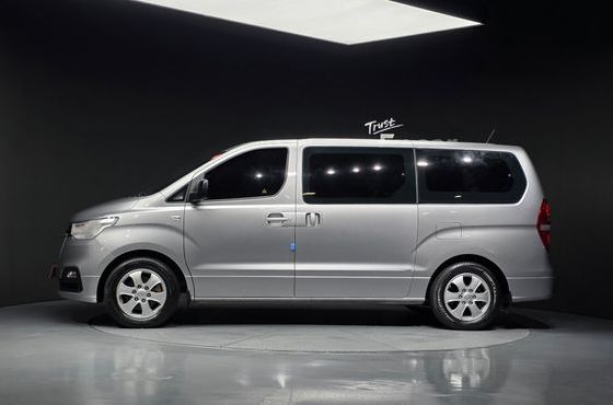 Hyundai Starex Wagon 12-Seater Smart — пробег 55 090 км — фото 4 из 5
