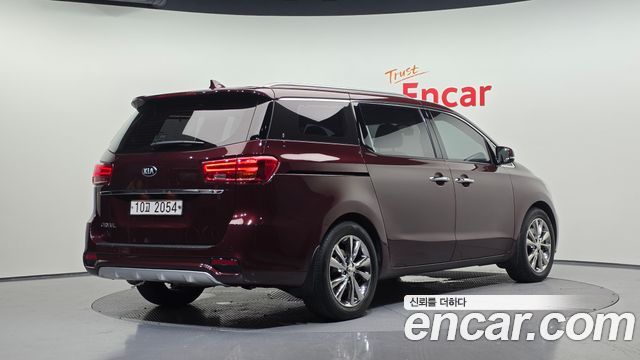 Kia Carnival из Кореи Encar