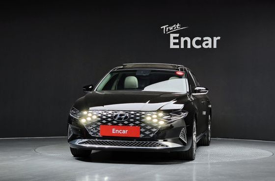 Hyundai Grandeur 3.3 Calligraphy — пробег 37 480 км — фото 3 из 5