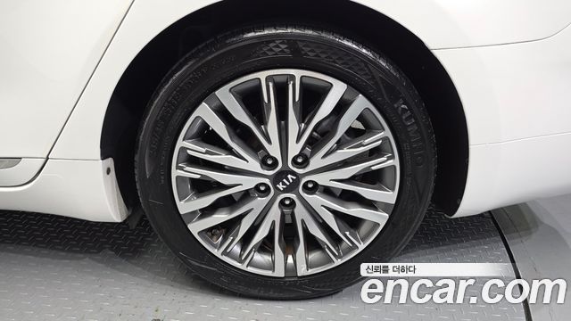 Kia K7 из Кореи Encar