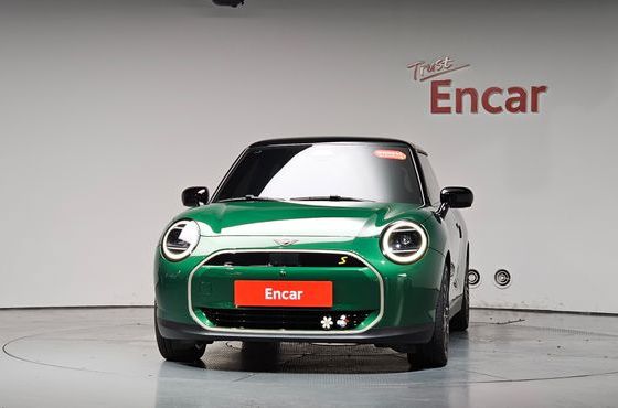 Mini Cooper SE Favoured — пробег 31 365 км — фото 3 из 5