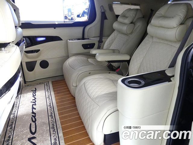 Kia Carnival Gasoline 9-seater Limousine(Special vehicle) — пробег 117 700 км — фото 5 из 5