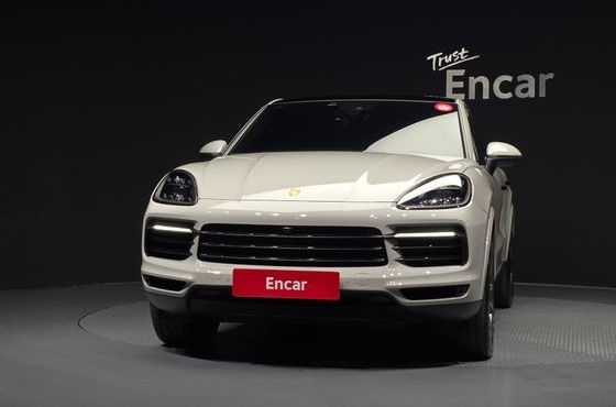 Porsche Cayenne 3.0 E-Hybrid Coupe — пробег 70 265 км — фото 3 из 5