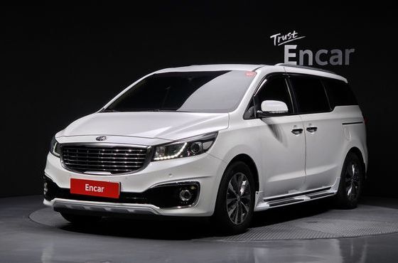 Kia Carnival 9-seater Luxury — пробег 109 563 км — фото 1 из 5