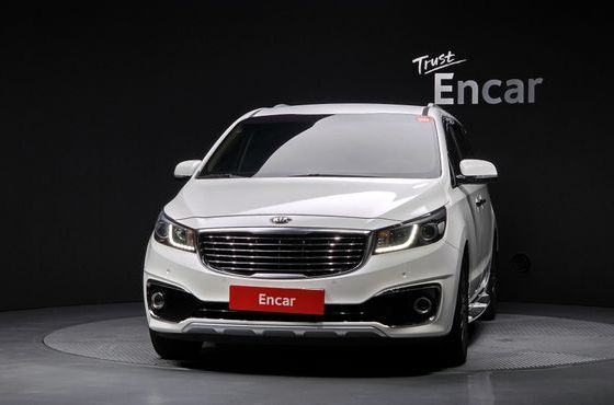 Kia Carnival 9-seater Luxury — пробег 109 563 км — фото 3 из 5