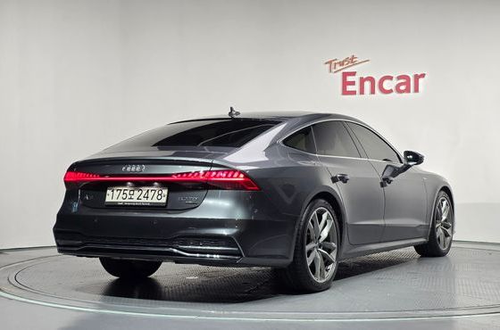 Audi A7 50 TDI Quattrp Premium — пробег 89 305 км — фото 2 из 5