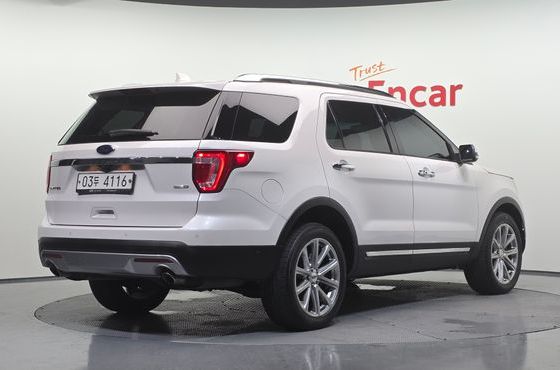Ford Explorer 2.3 Limited 4WD 5th — пробег 125 552 км — фото 2 из 5