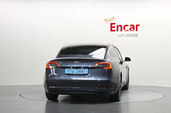 Tesla Model 3 Standard Range Plue RWD — пробег 184 477 км — фото 4 из 5