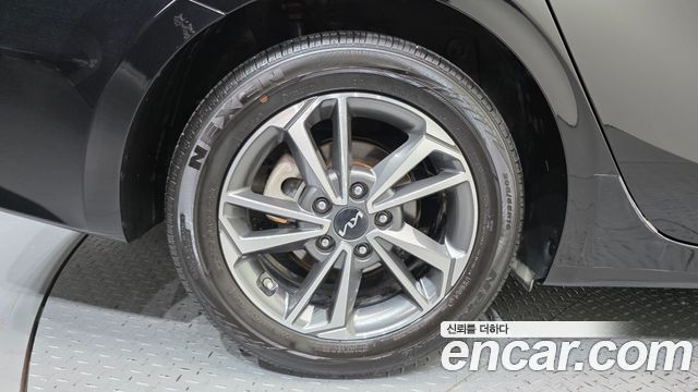Kia K3 из Кореи Encar