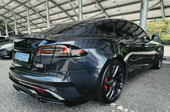 Tesla Model S Plaid — пробег 7 900 км — фото 2 из 5