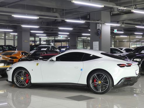 Ferrari Roma 3.9 — пробег 10 200 км — фото 3 из 5