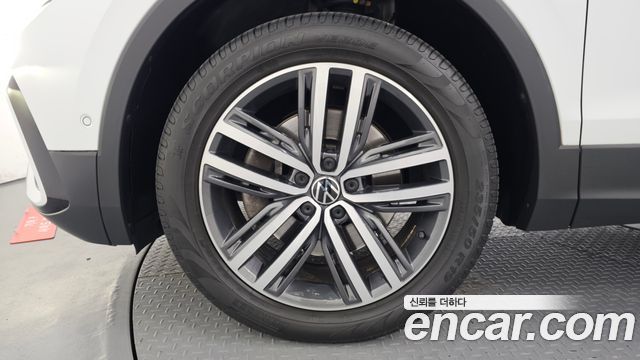 Volkswagen Tiguan из Кореи Encar