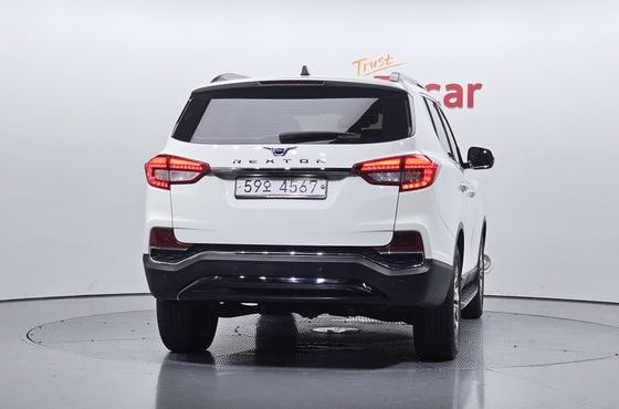 Ssangyong Rexton Diesel 2.2 2WD Majesty — пробег 114 455 км — фото 4 из 5