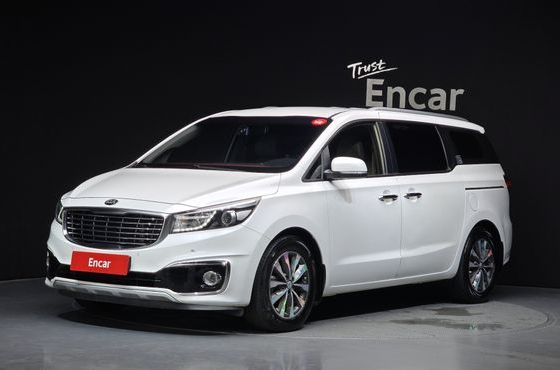 Kia Carnival 9-seater Luxury — пробег 109 694 км — фото 1 из 5