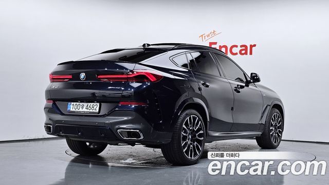 BMW X6 xDrive40i M Sport — пробег 26 707 км — фото 2 из 5
