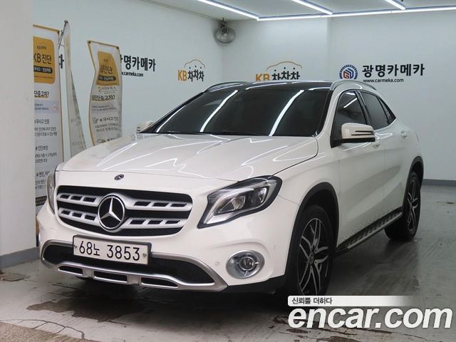 Mercedes-Benz GLA-Class GLA220 — пробег 48 199 км — фото 2 из 5