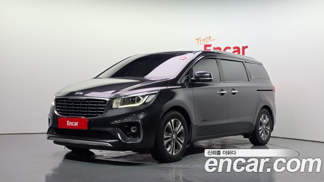 Kia Carnival 9-Seater Luxury — пробег 94 572 км — фото 1 из 5