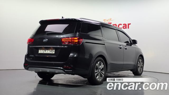 Kia Carnival 9-Seater Luxury — пробег 94 572 км — фото 2 из 5