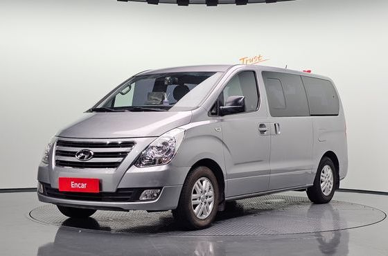 Hyundai Starex 12-Seater Wagon Smart — пробег 174 485 км — фото 1 из 5