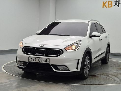 Kia Niro Prestige — пробег 206 873 км — фото 1 из 5