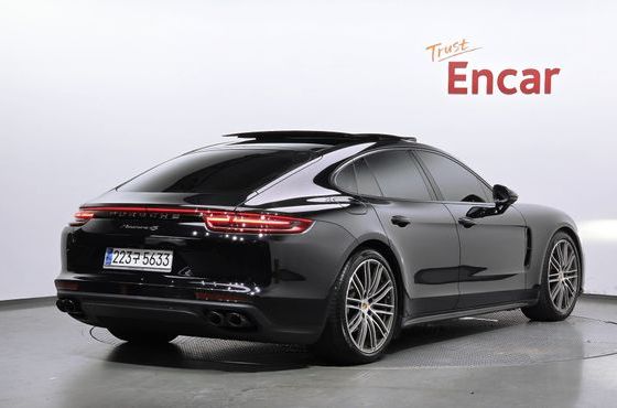Porsche Panamera 3.0 AWD — пробег 115 649 км — фото 2 из 5