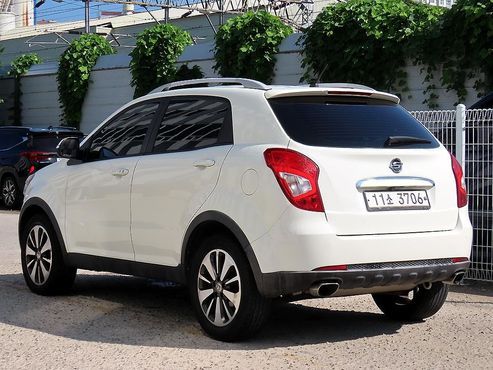 Ssangyong KORANDO 2.0 RX 2WD HI-DLX — пробег 96 422 км — фото 3 из 5