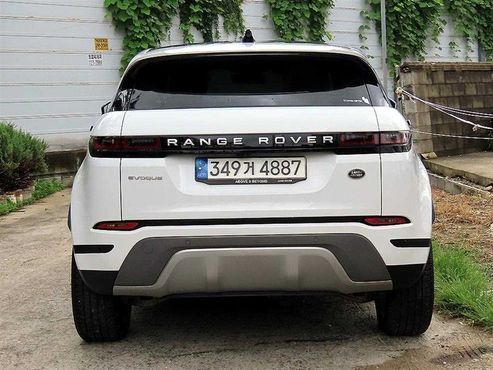 Land Rover Range Rover Evoque P250 SE — пробег 74 972 км — фото 4 из 5