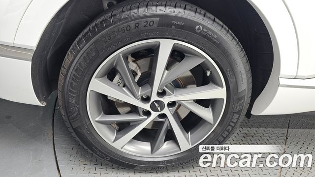 Genesis GV80 из Кореи Encar