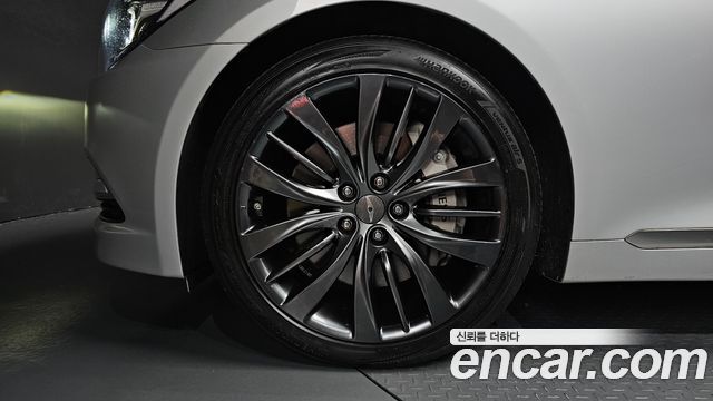Hyundai Genesis из Кореи Encar