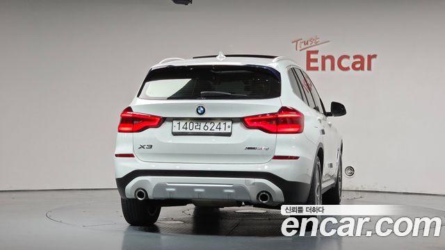 BMW X3 xDrive 20d — пробег 105 855 км — фото 4 из 5
