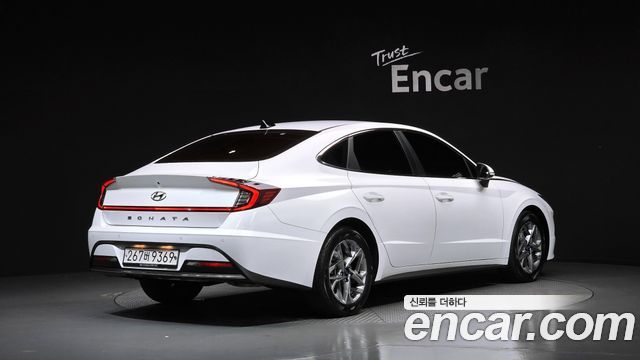 Hyundai Sonata 2.0 Premium — пробег 65 133 км — фото 2 из 5