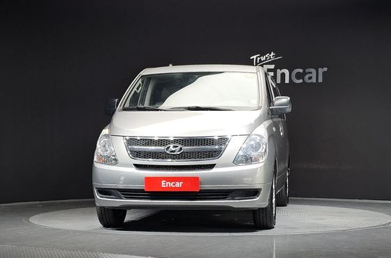 Hyundai Starex 5-Seater VAN CVX Deluxe — пробег 167 404 км — фото 3 из 5