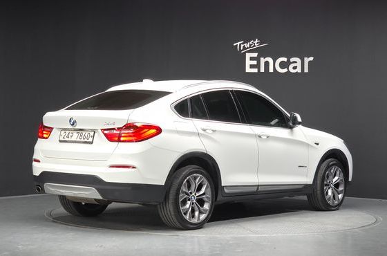 BMW X4 xDrive20d — пробег 136 087 км — фото 2 из 5