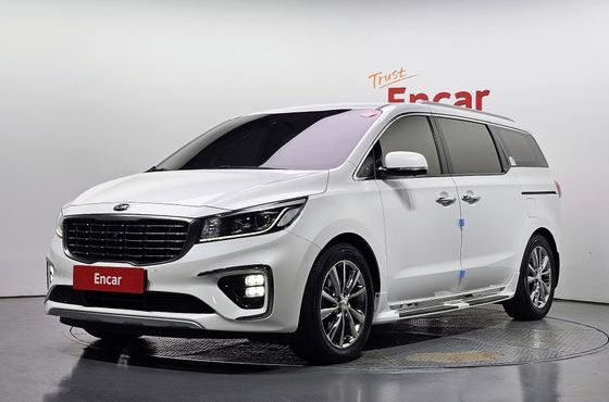 Kia Carnival 9-Seater Noblesse Special — пробег 105 709 км — фото 1 из 5