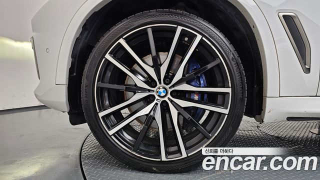 BMW X5 M50d — пробег 142 755 км — фото 5 из 5