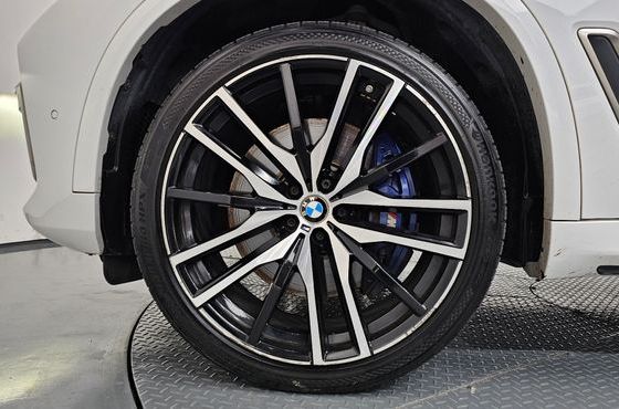 BMW X5 M50d — пробег 142 755 км — фото 5 из 5