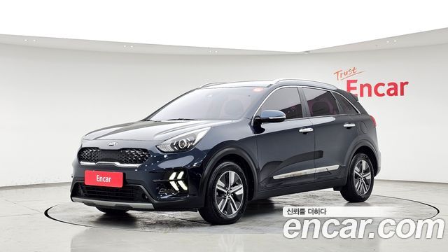 Kia Niro 1.6 HEV Prestige — пробег 125 889 км — фото 1 из 5