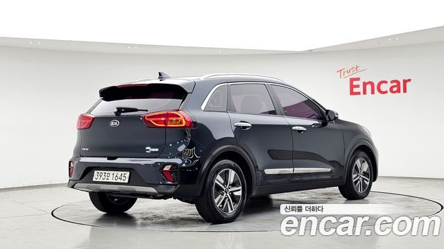 Kia Niro 1.6 HEV Prestige — пробег 125 889 км — фото 2 из 5